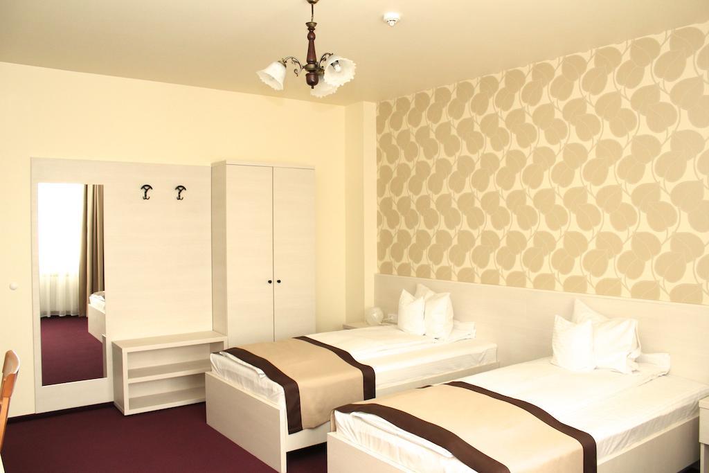 Pensiunea Rix Rooms Focsani Room photo